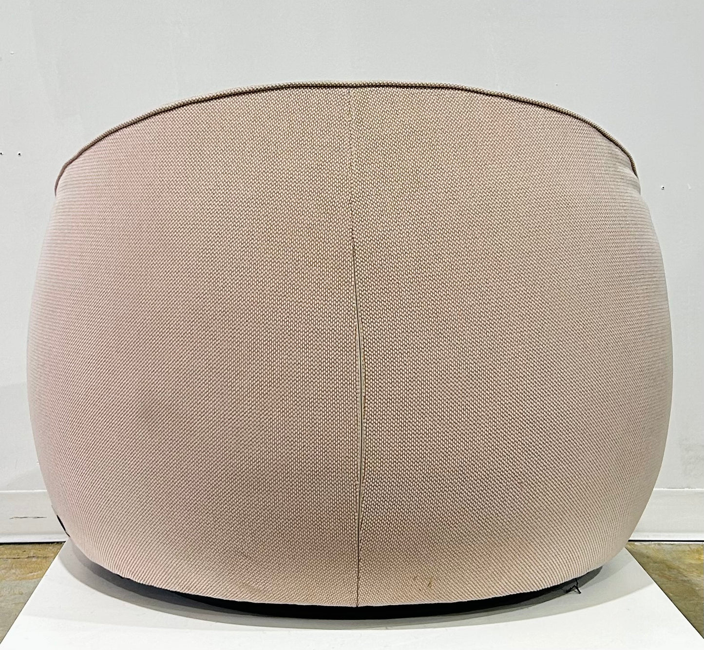 Moooi - Hanna Armchair Swivel